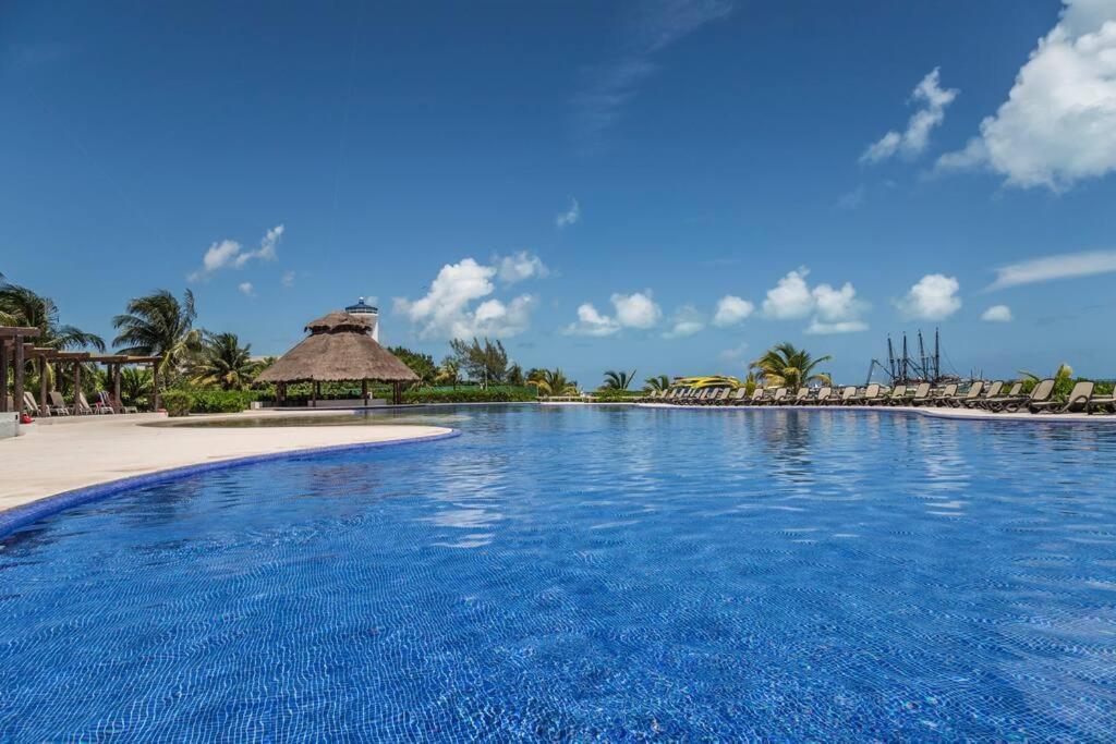 Reef Beachfront 3Bdr Apartment By Casa Paraiso كانكون المظهر الخارجي الصورة