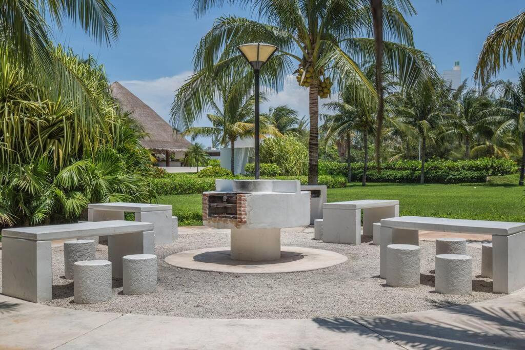 Reef Beachfront 3Bdr Apartment By Casa Paraiso كانكون المظهر الخارجي الصورة